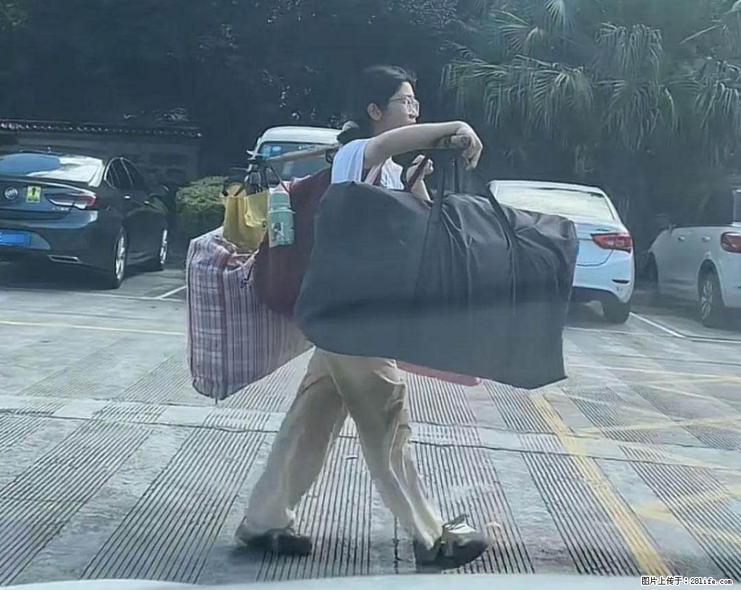 全网追的“扁担女孩”，找了一份暑假工，时薪12元 - 佳木斯生活资讯 - 佳木斯28生活网 jms.28life.net